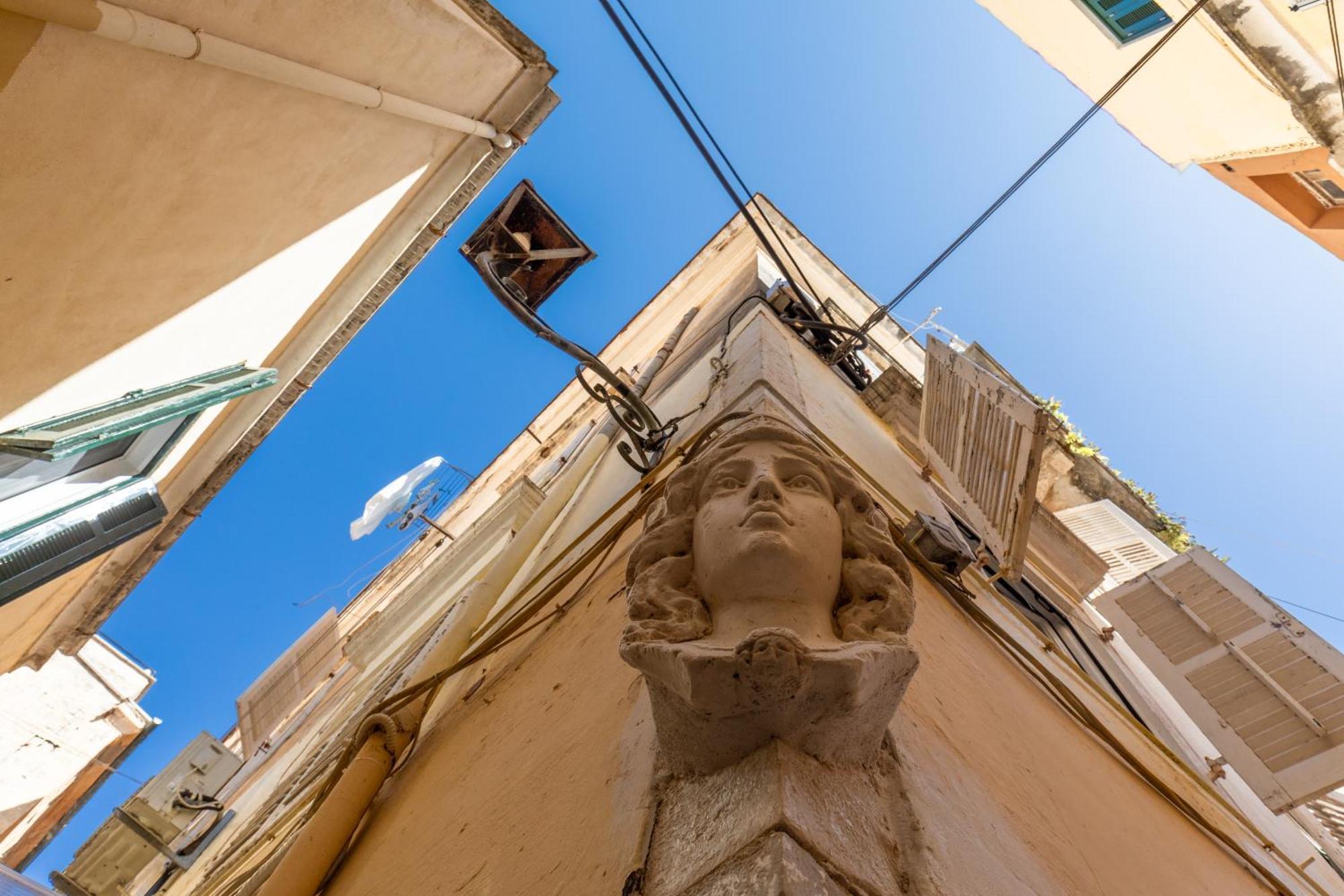 The Wellside * Corfu (city)